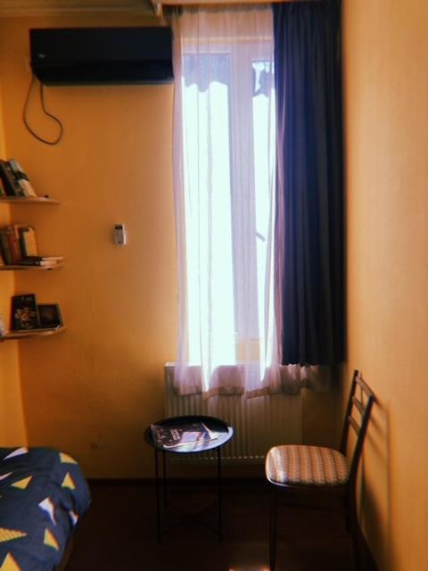 Home Away Home In Heart Of Tbilisi Bagian luar foto