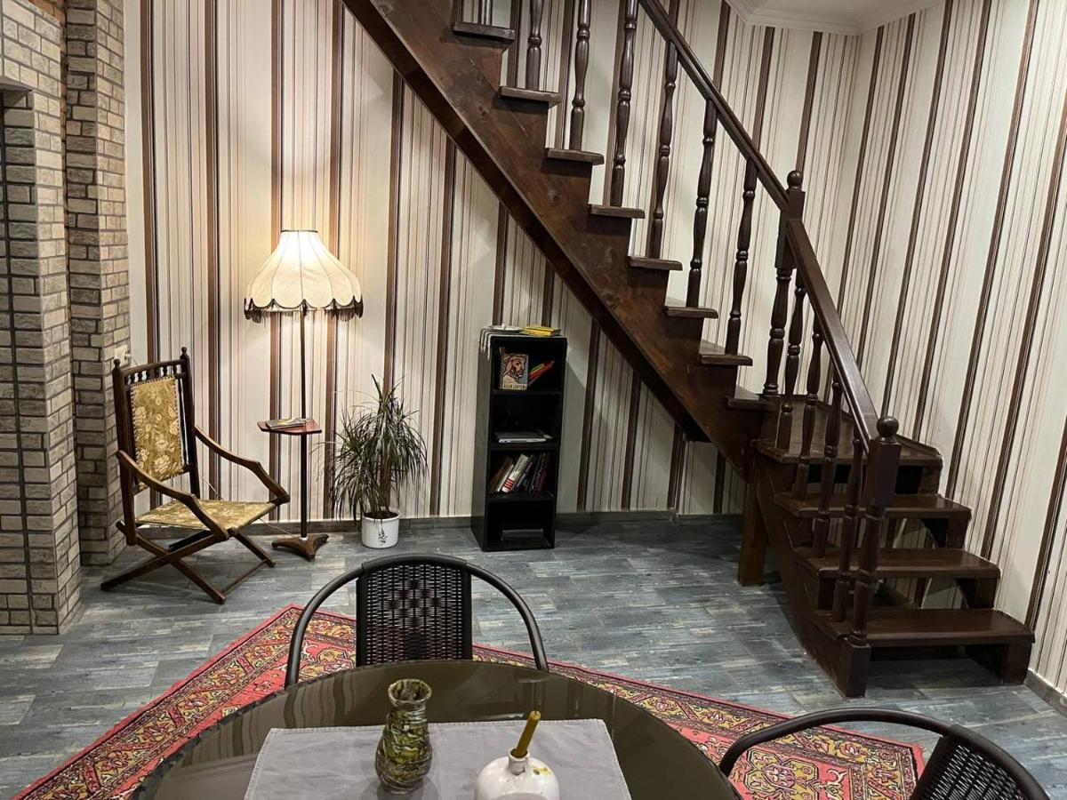 Home Away Home In Heart Of Tbilisi Bagian luar foto