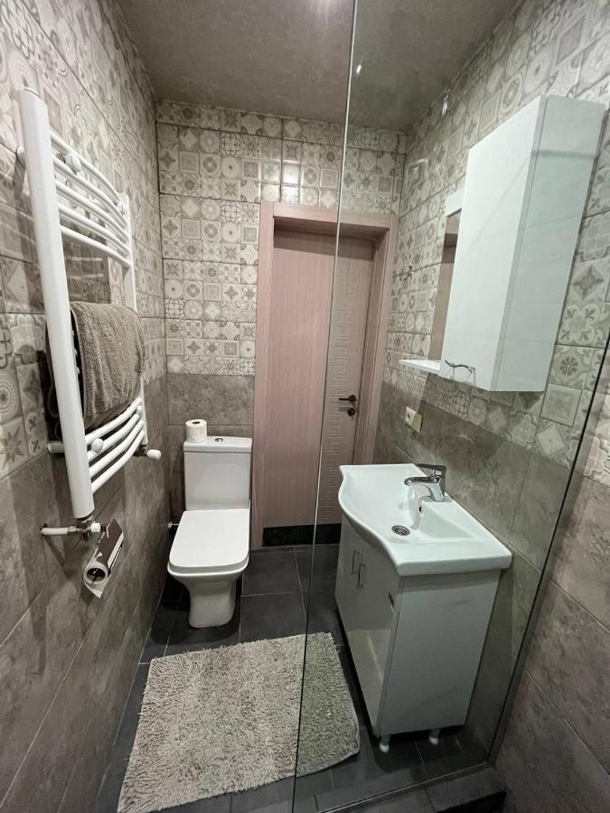 Home Away Home In Heart Of Tbilisi Bagian luar foto
